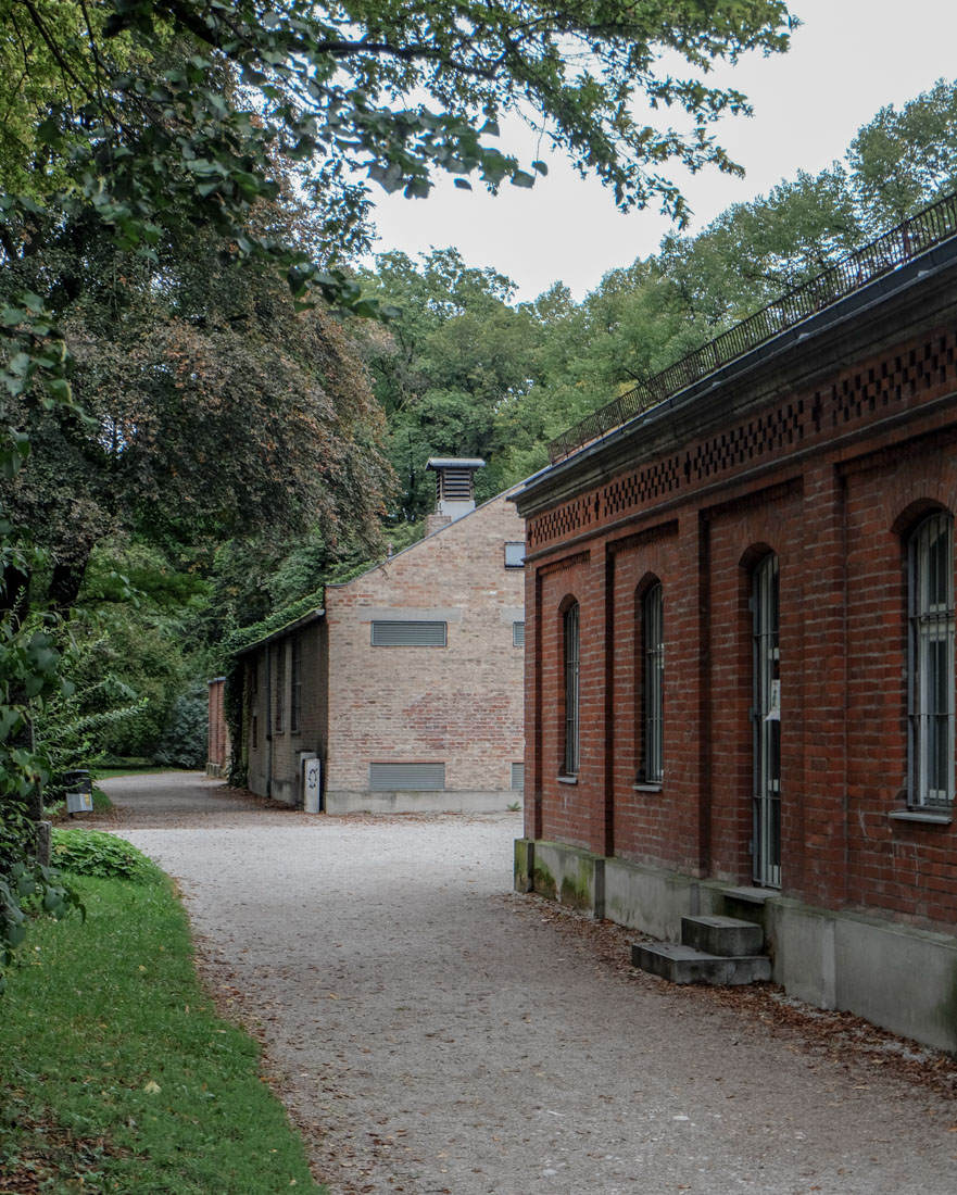 www.archipicture.eu Hans Döllgast Old North Cemetery Munich